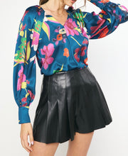 Load image into Gallery viewer, Lucy Floral Blouse