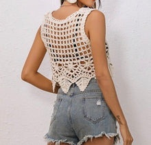 Load image into Gallery viewer, Sinclair Crochet Crop Top