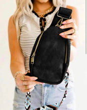 Load image into Gallery viewer, Sarah Crossbody Bag (Black)